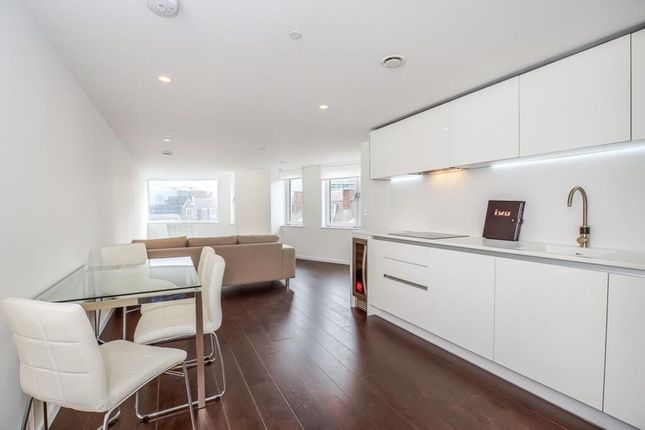 Flat 2, Eagle Point City Road, London photo 3