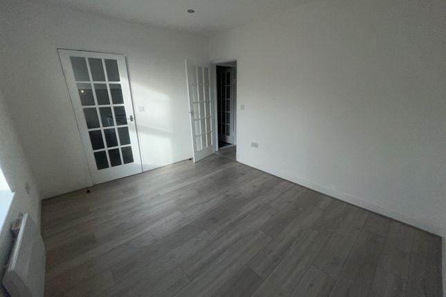 Flat to rent in Blaby Road, Wigston