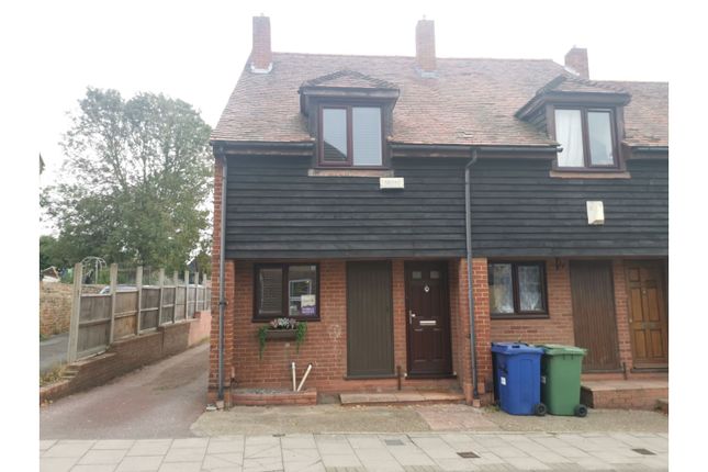 2-bed house on 42, High Street, Sittingbourne, £250,000