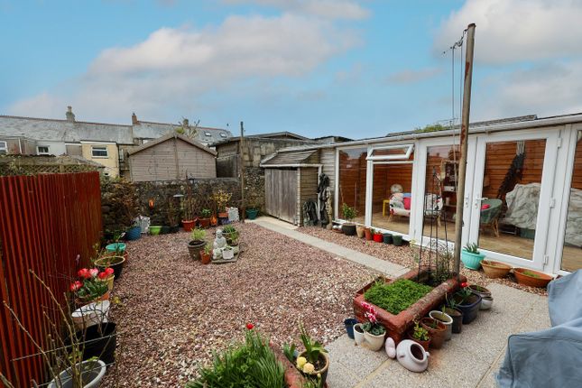 8, Barton Road, St Austell photo 2