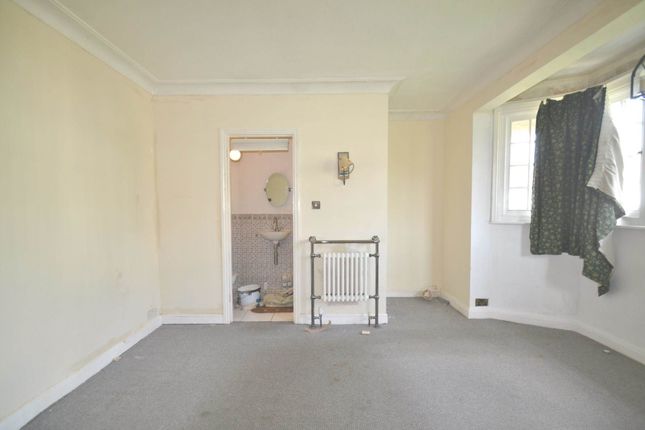 Thumbnail Room to rent in Barn Way, Brent