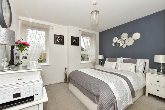 Thumbnail Flat for sale in Southernhay Close, Basildon, Essex