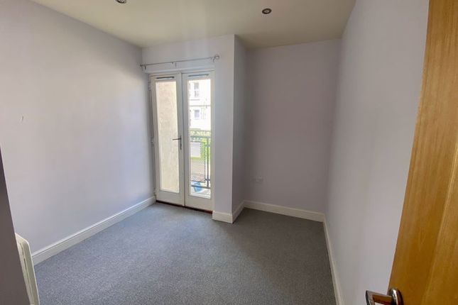 Flat for sale in Southgate Street, Gloucester