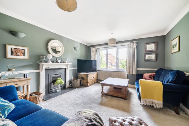14, Goldfinch Way, Winchester photo 2