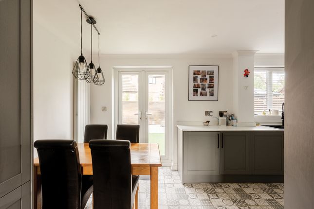 59 Wheatfield Drive, Weston-Super-Mare photo 4