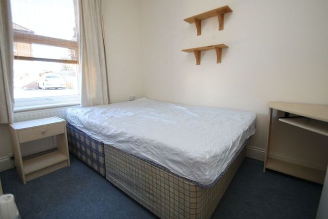 21a Wycliffe Road, Bournemouth photo 4