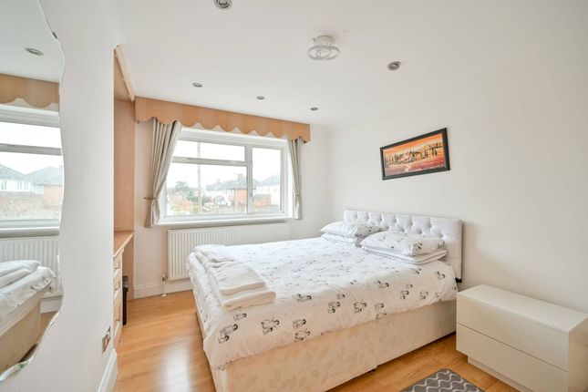 Terraced house to rent in Windermere Road, Kingston Vale, London
