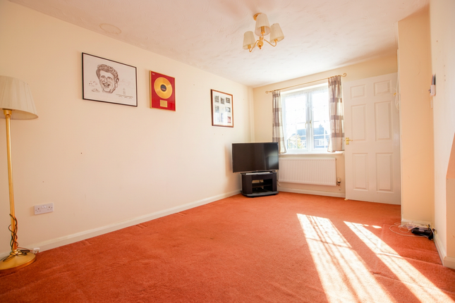 Donne Close, Rushden photo 4
