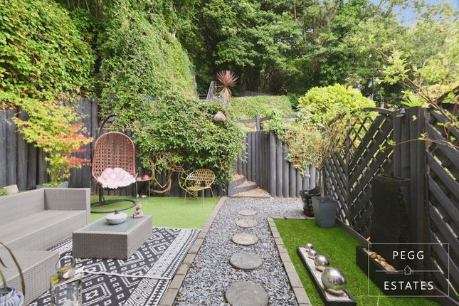 24, Curlew Close, Torquay photo 2