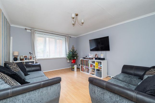 Thumbnail Flat for sale in Turnpike Lane, Sutton
