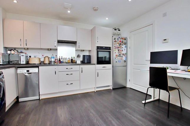 124 Horizon Place, Studio Way, Borehamwood photo 2
