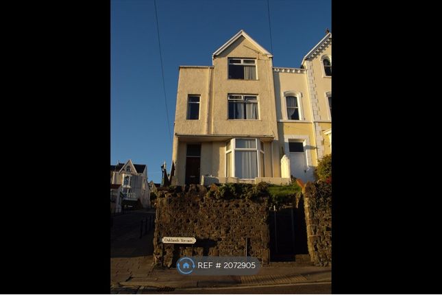 Flat to rent in Oaklands Terrace, Swansea