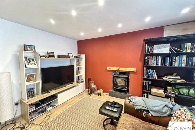 12 Manest Street, Tredegar photo 2