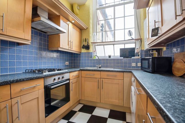Flat 10,, Claremont Court, Biggleswade photo 4