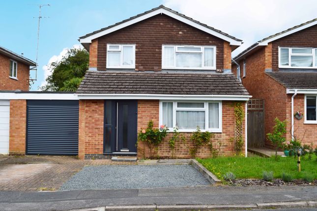 Thumbnail Link-detached house to rent in Proctors Road, Wokingham