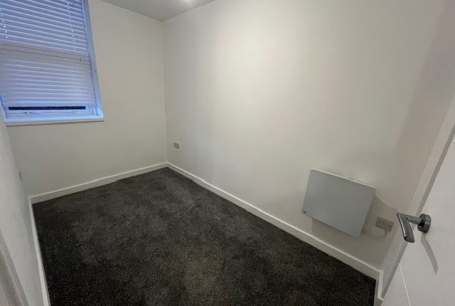 Flat to rent in Ascot House, Lynch Wood, Peterborough