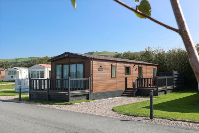 Thumbnail Mobile/park home for sale in Maesmawr Farm Resort, Moat Lane, Caersws, Powys