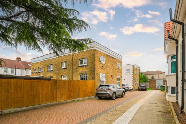 Thumbnail Flat for sale in Glebelands Court, Glebelands Avenue, South Woodford