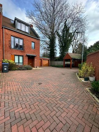 1, Green Close, Hatfield photo 2