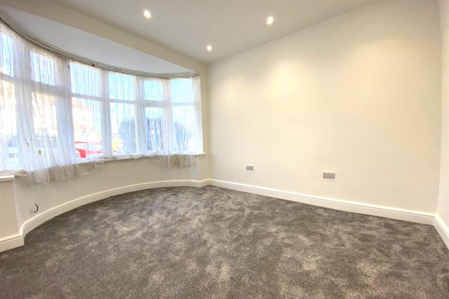 3, Wakemans Hill Avenue, London photo 2