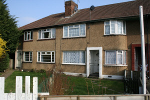 Thumbnail Flat to rent in Berwick Avenue, Hayes