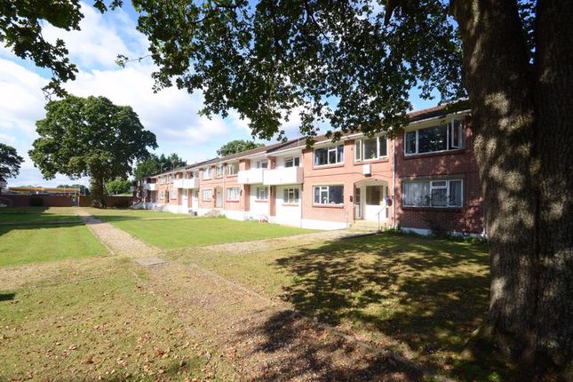 Flat to rent in Plantation Road, Poole
