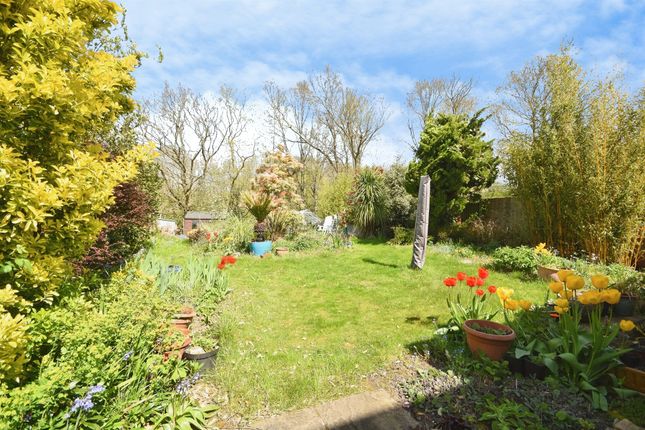 9, Henham Close, Billericay photo 3