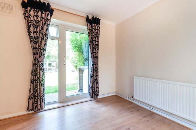 9, Langthorne Avenue, STEVENAGE photo 4
