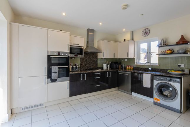 14 Cravenwood Close, Clacton-On-Sea photo 4
