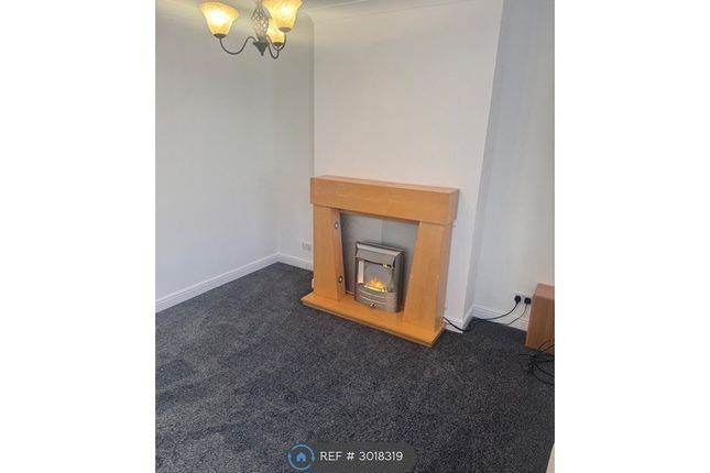 Robbins Terrace, Featherstone, Pontefract photo 3