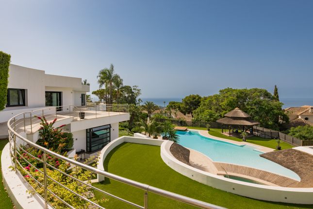 Villa for sale in Hacienda Las Chapas, Marbella, Malaga, Spain