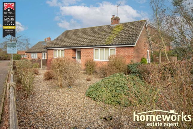 3-bed house on 13, Rayners Way, Dereham, £250,000