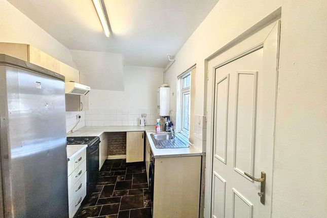 23, Gladstone Street, Consett photo 4