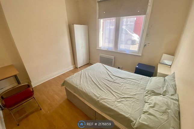 Thumbnail Room to rent in Rostherne Street, Salford