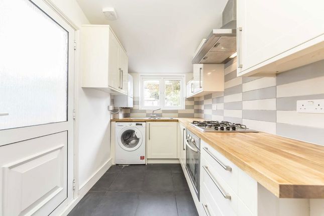 Thumbnail Terraced house to rent in Woodland Way, Mitcham