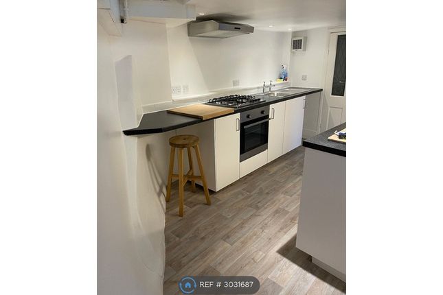 Flat B, Mount Pleasant Rd, Brixham photo 2
