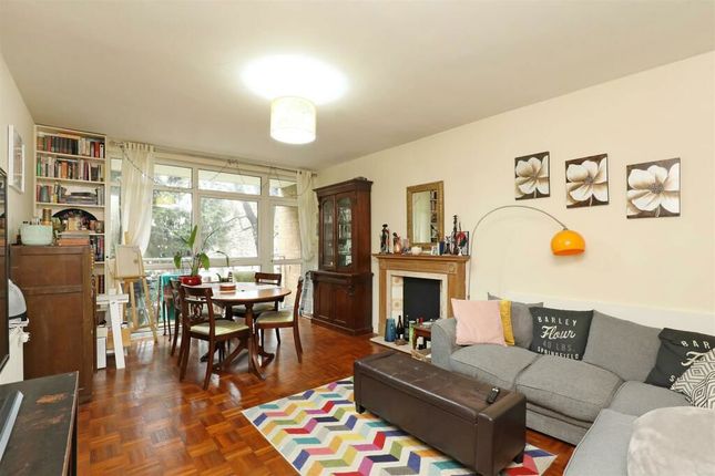 Thumbnail Flat for sale in Cherrywood Drive, London