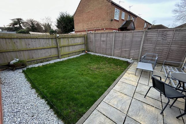 Semi-detached house for sale in Essex Way, Bourne