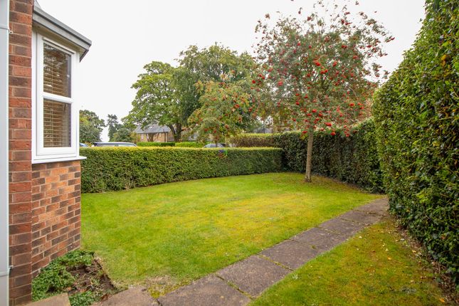 22 Hallside Court, Sheffield photo 2