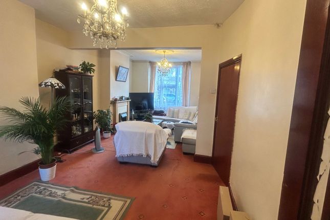 62, Abbotts Road, Southall photo 5