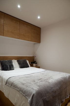 Flat to rent in Studio – Tatton House, 55 Hathersage Road, Victoria Park
