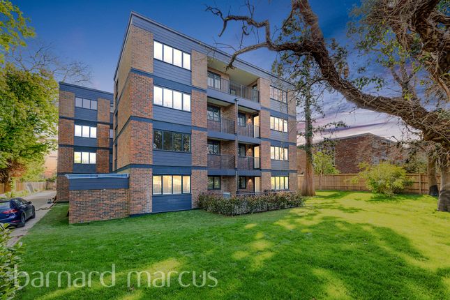 Penthouse for sale in Alexandra Road, Epsom