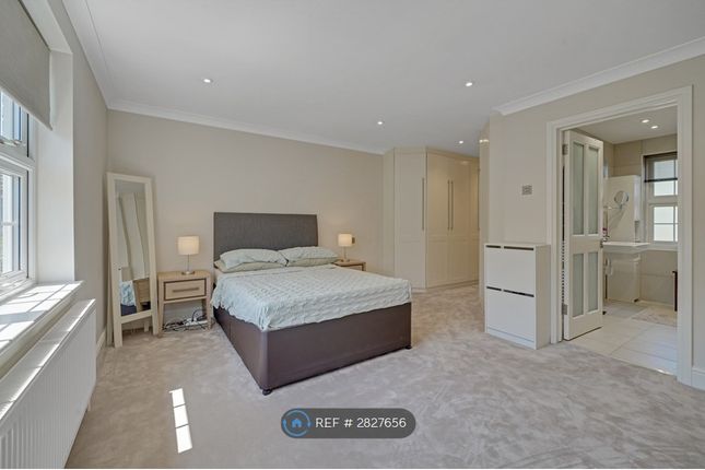 Molesey Park Road, East Molesey photo 5