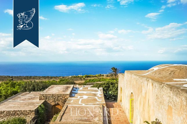 Villa for sale in Pantelleria, Trapani, Sicilia