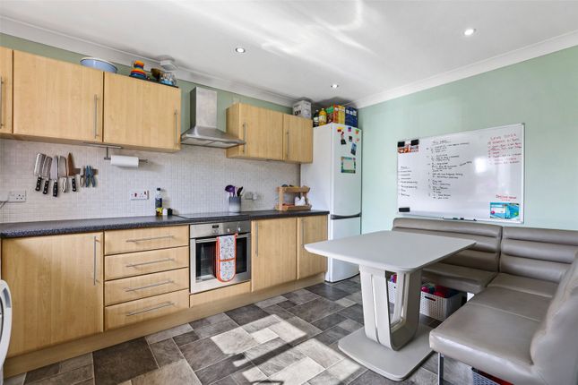 11, Hutchison Drive, Perth photo 3