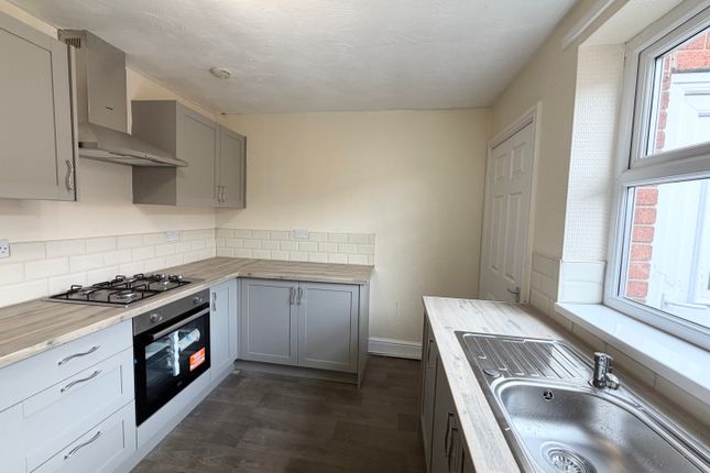 131, St. Helens photo 3