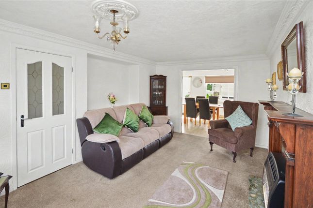 10, Southleigh Croft, West Yorkshire photo 3