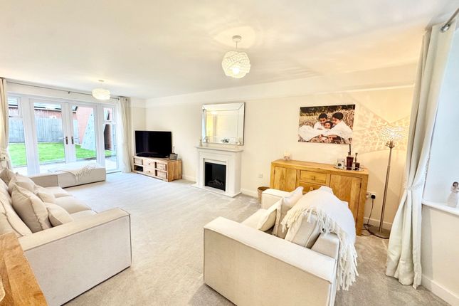 29 Blandford Way, Market Drayton photo 2