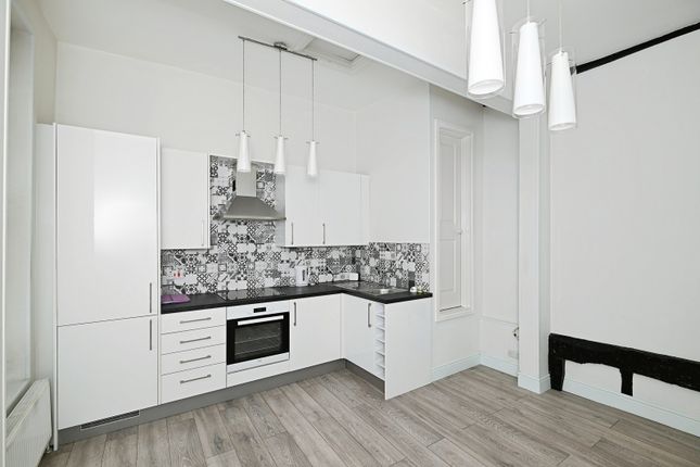 1-bed flat on 79B,, High Street, Rochester, £150,000