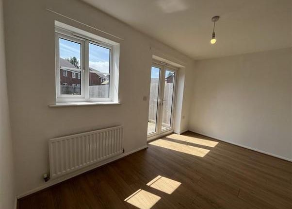 57, Redshank Drive, Scunthorpe photo 2